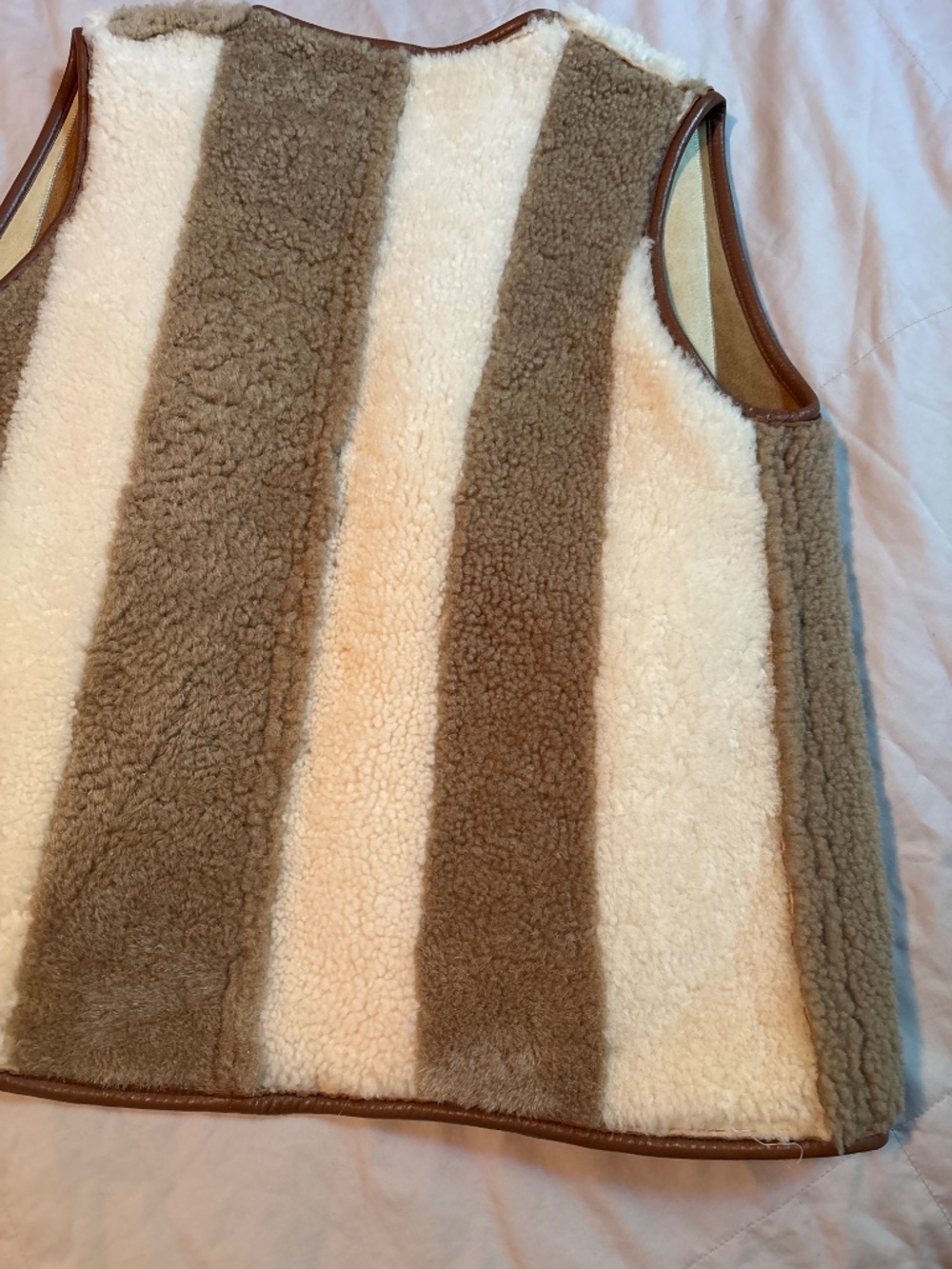 Cawley Studio Reversible Shearling Vest - Picture 7 of 17